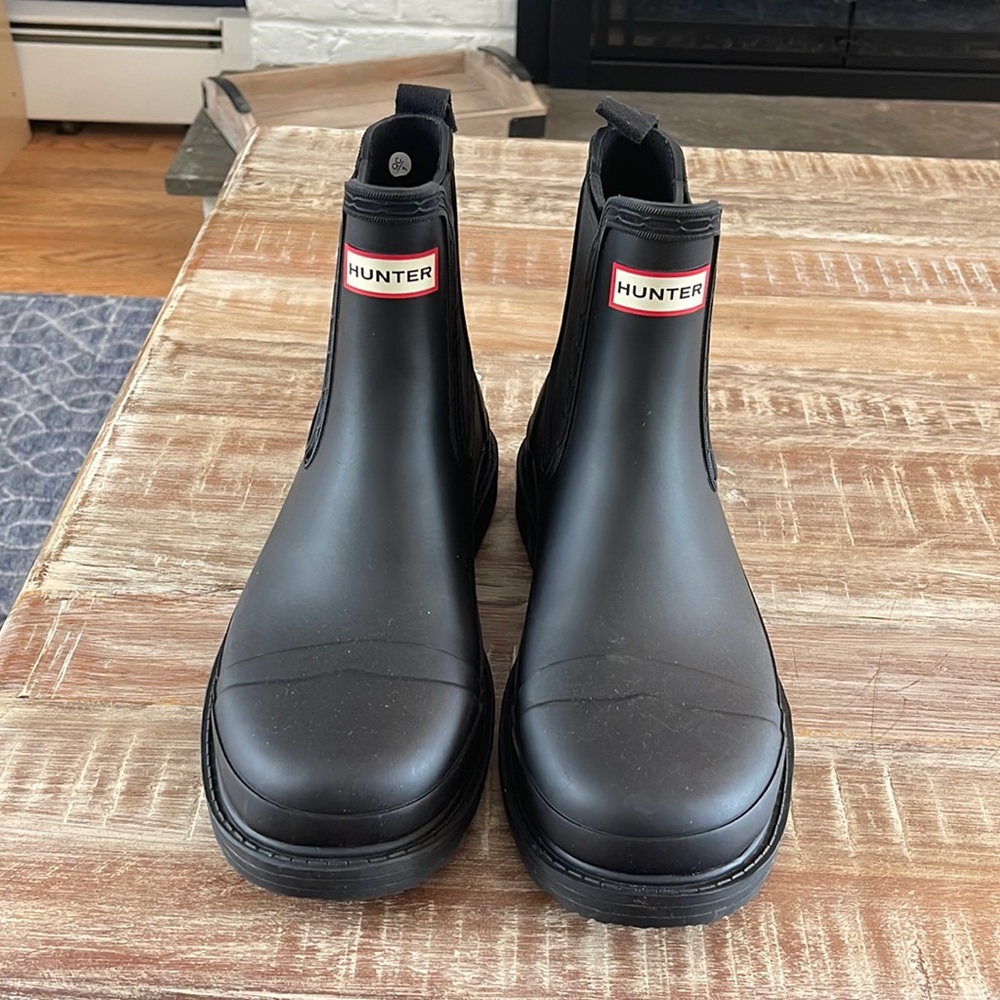 Hunter black Chelsea boot